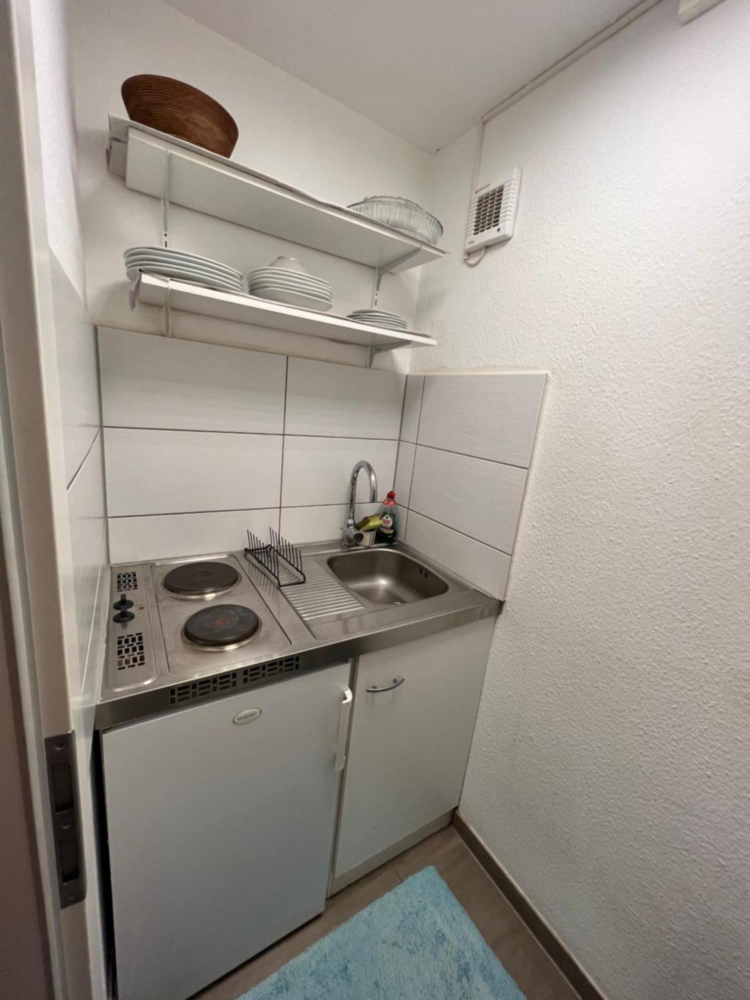 Apartment Mit Balkon Im Zentrum Von Висбаден Экстерьер фото